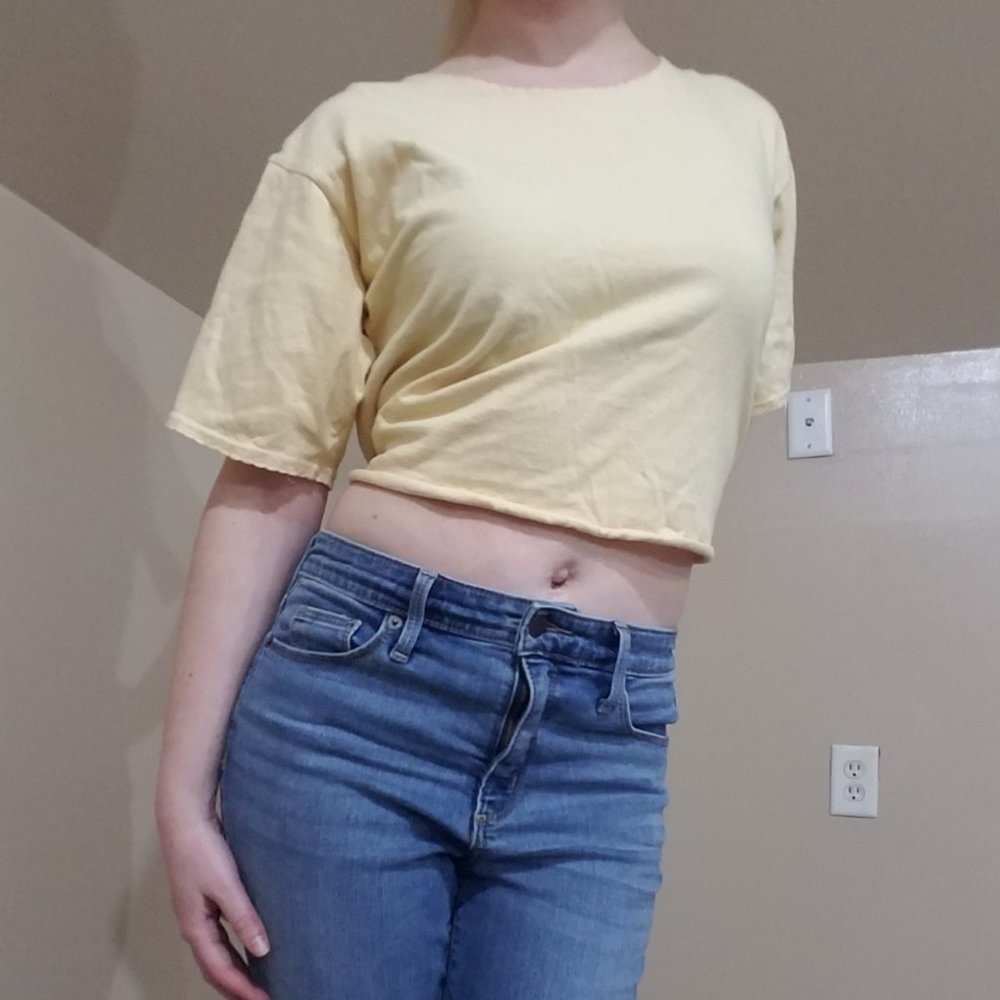 Yellow Eagle's Eye Crop top t shirt